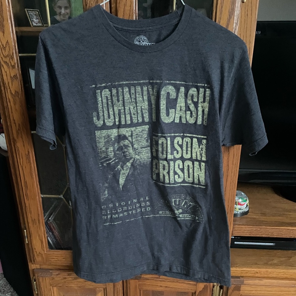 Johnny Cash short sleeve, crew neck, Folsom Prison, size medium unisex t-shirt